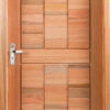 Kit Porta Pronta Maciça de Eucalipto 214x87x14cm PM96 Abertura Direita Cruzeiro Portas Marrom